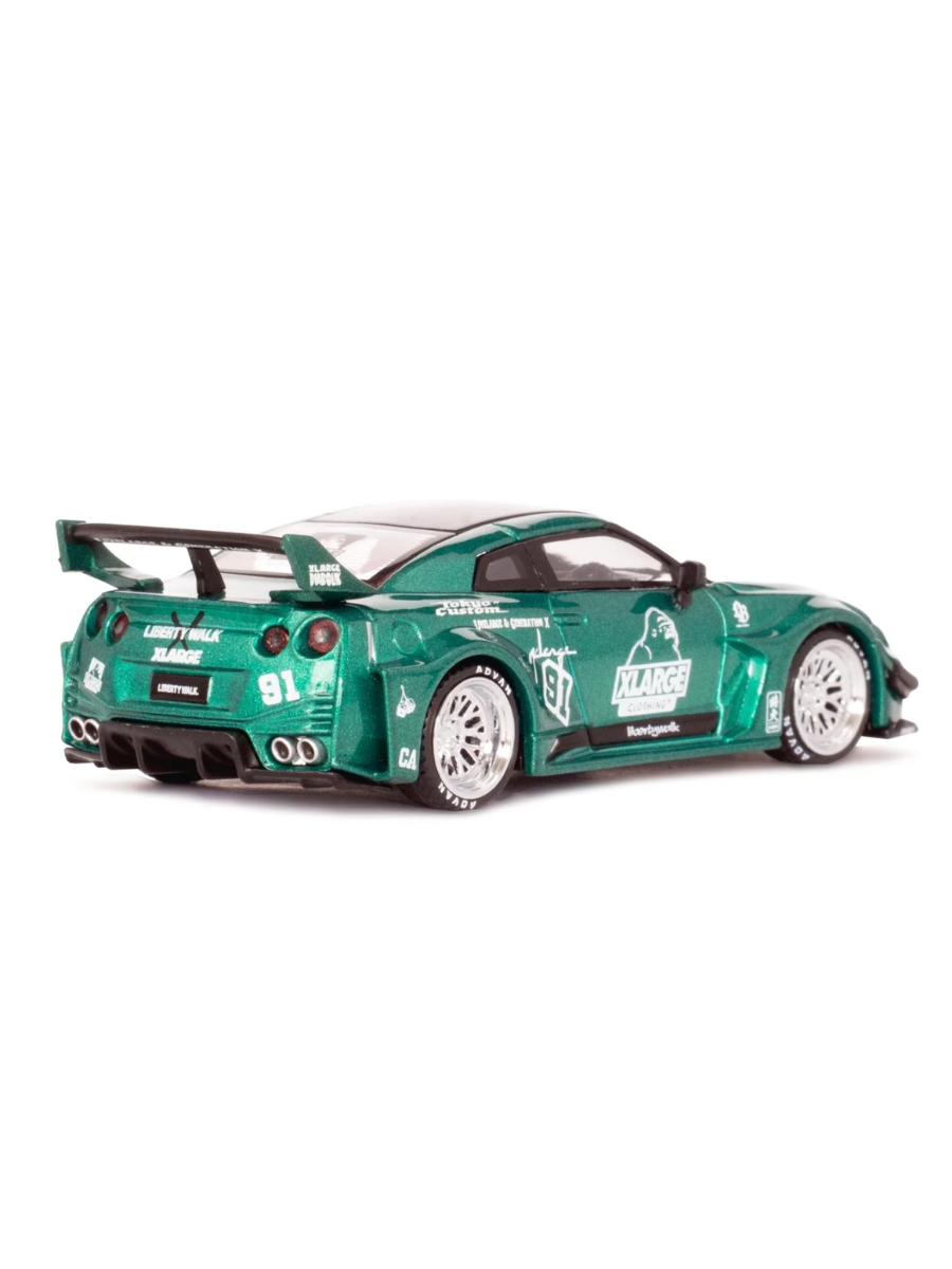 LIBERTY WALK x XLARGE MINI-GT 1:64 Nissan LB-Silhouette Works GT-R