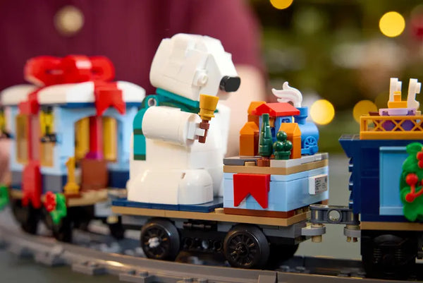 LEGO Icons Holiday Express (10361) – 4-Car Train Set