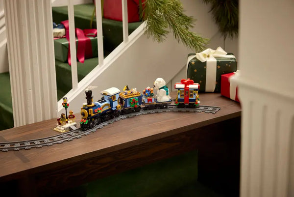 LEGO Icons Holiday Express (10361) – 4-Car Train Set