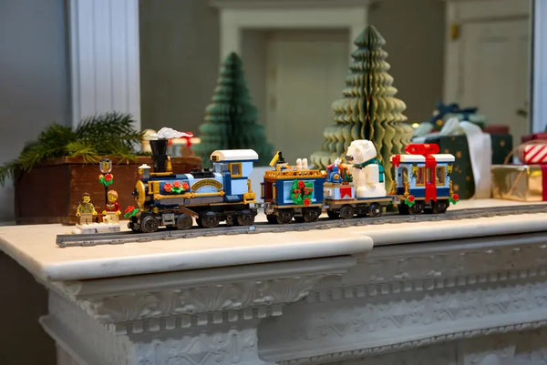 LEGO Icons Holiday Express (10361) – 4-Car Train Set