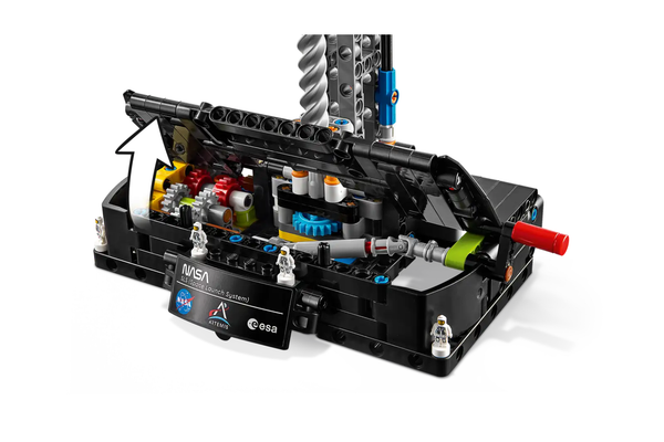 LEGO Technic NASA Artemis Space Launch System Rocket 42221