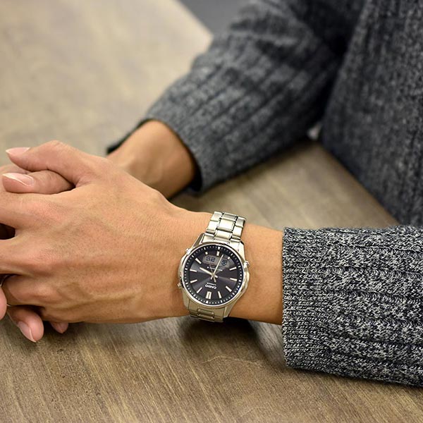 CASIO LINEAGE LCW-M100TSE-1AJF Men’s Solar Titanium Radio-Controlled Watch