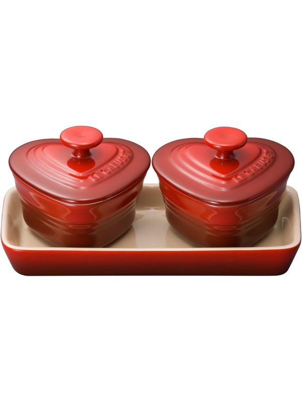 Le Creuset Heart Cocotte Petite Ramekin D’Amour Tray Set