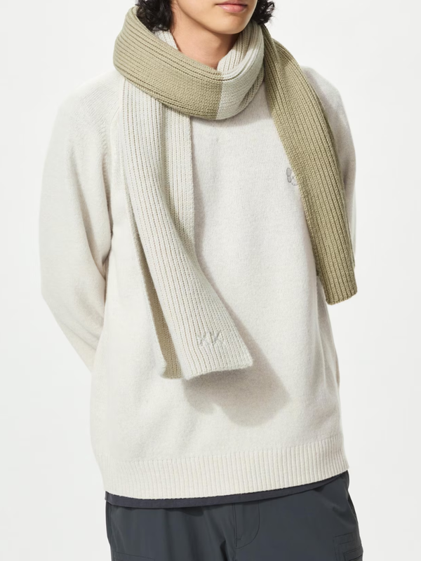 UNIQLO KAWS Winter HEATTECH Knit Scarf
