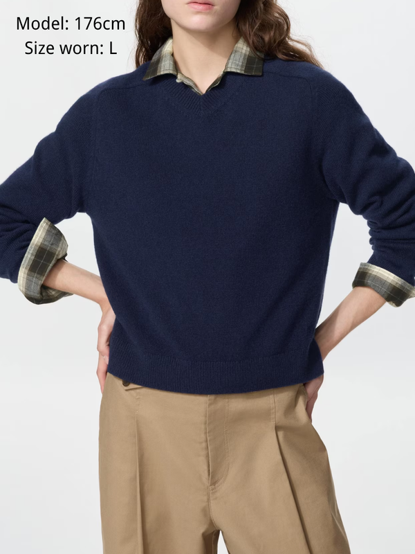 【PRE-ORDER】UNIQLO × JW ANDERSON Wool Cashmere V-Neck Short Sweater Style 487514