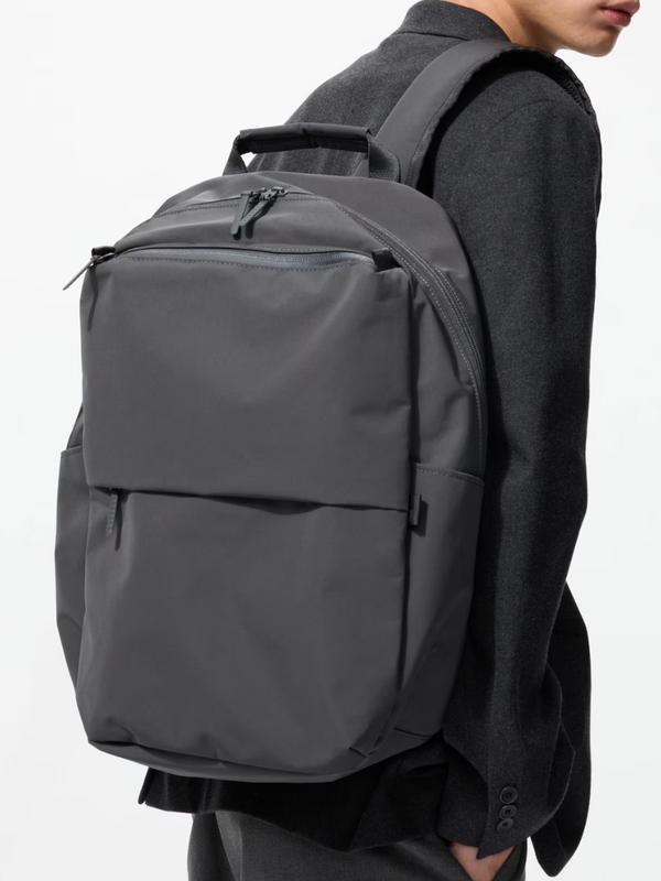 Uniqlo 481146 Functional Backpack 23L Polyester