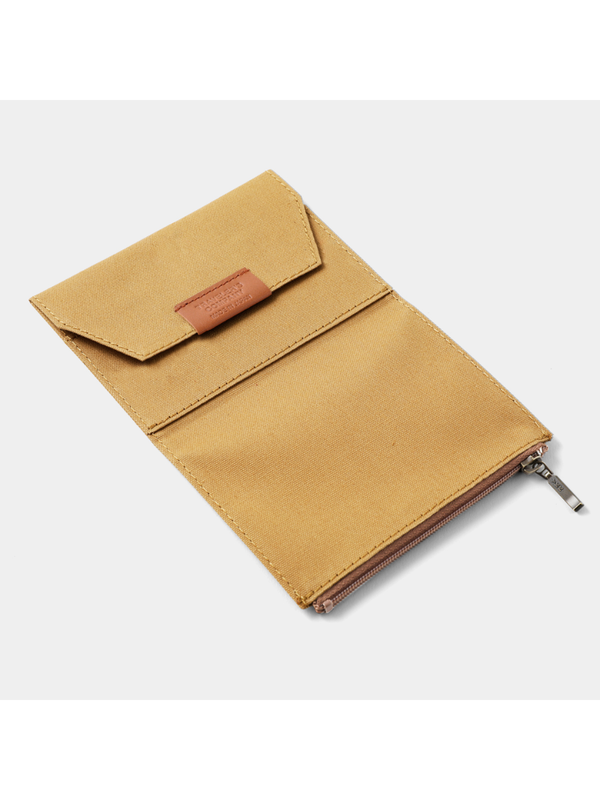 TRAVELER'S notebook Passport Size Cotton Zipper Case – Beige