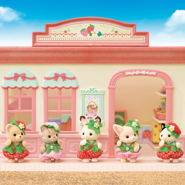 Sylvanian Families Baby Strawberry Doll Set
