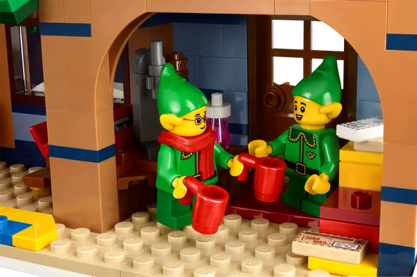 LEGO Icons Christmas Santa’s Post Office Building Set