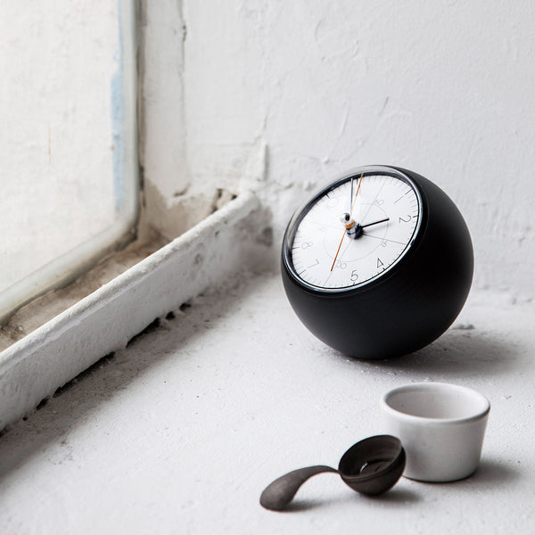 Takenobu Igarashi Earth Desk Clock