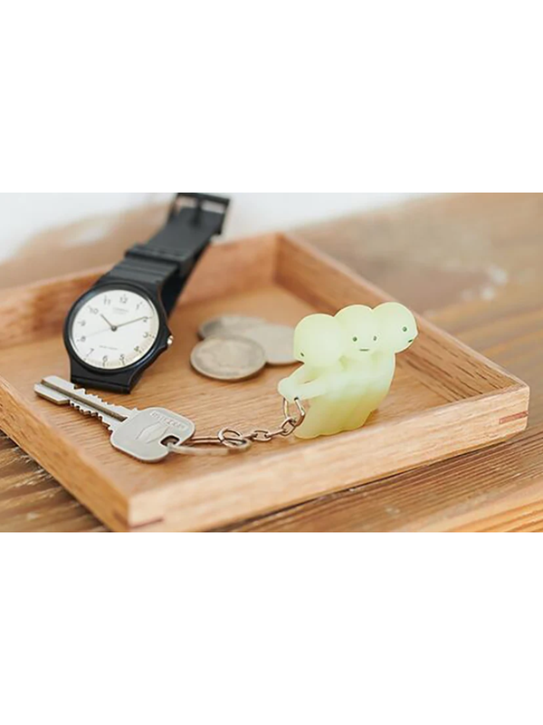 SMISKI Glow-in-the-Dark Keychain – 3 Selectable Designs