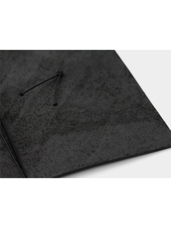Traveler’s Notebook Regular Size Starter Kit Black