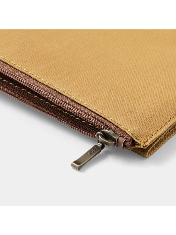 TRAVELER'S notebook Regular Size Cotton Zipper Case – Beige