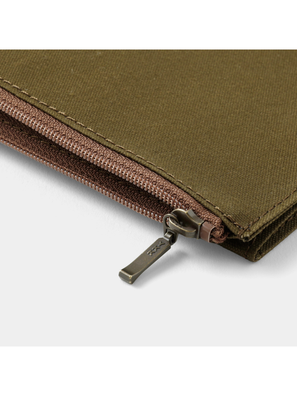 TRAVELER'S notebook Regular Size Cotton Zipper Case – Olive