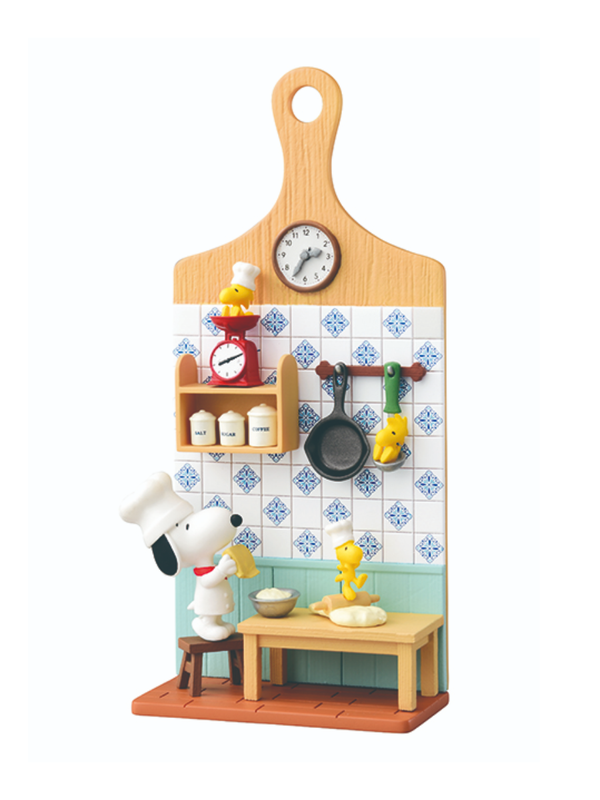 Snoopy Miniature Board Figure Set – Peanuts Collectible Display Boards, 6pcs Box
