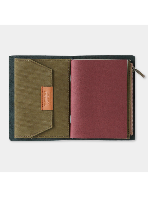 TRAVELER'S notebook Passport Size Cotton Zipper Case – Olive