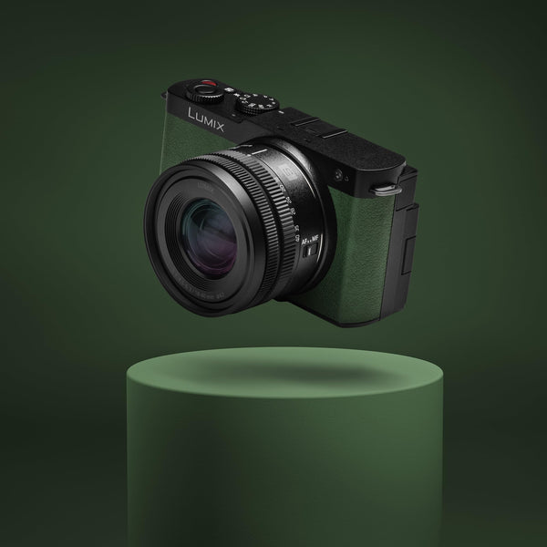 Panasonic LUMIX S9 Full-Frame Mirrorless Camera with S 18–40mm F4.5–6.3 Lens Kit – DC-S9NG