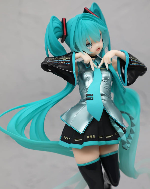 Hatsune Miku T-Most Figure