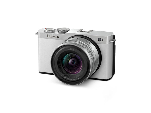 Panasonic LUMIX S9 Full-Frame Mirrorless Camera with 18–40mm Lens Kit