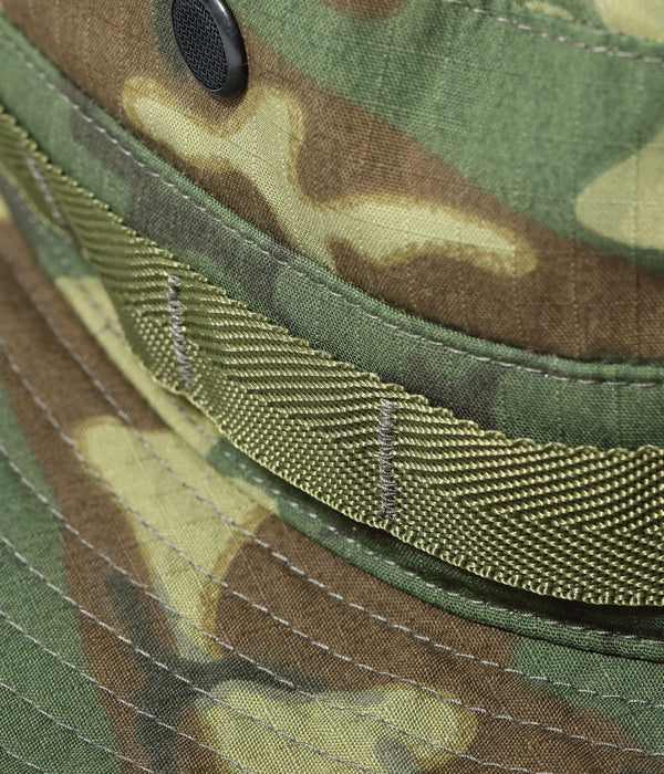 Lot No. BR02853 ERDL CAMOUFLAGE BONNIE HAT - detail