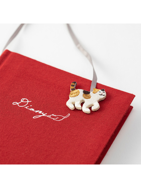 MIDORI 1 Year Diary with Cat Embroidery Bookmark (12887006)