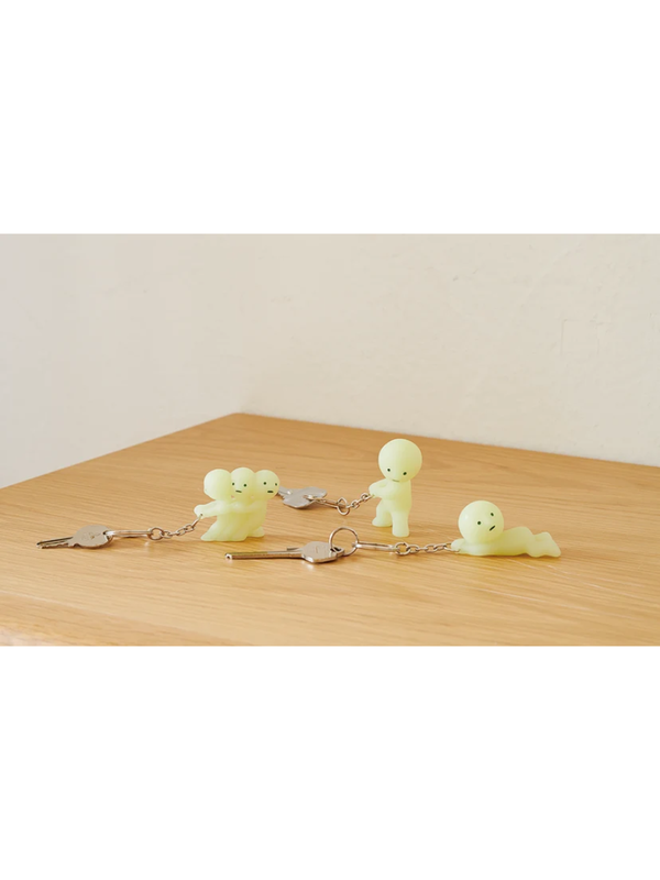 SMISKI Glow-in-the-Dark Keychain – 3 Selectable Designs