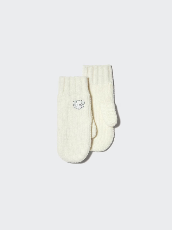 Uniqlo KAWS Winter HEATTECH Soufflé Yarn Knit Mittens
