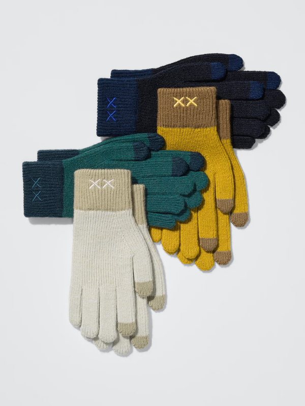 UNIQLO KAWS Winter HEATTECH Knit Gloves