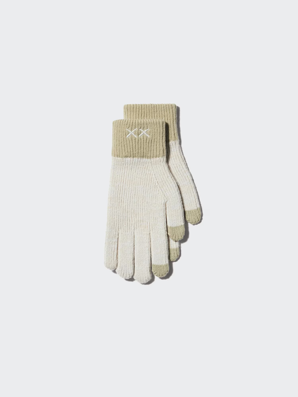 UNIQLO KAWS Winter HEATTECH Knit Gloves
