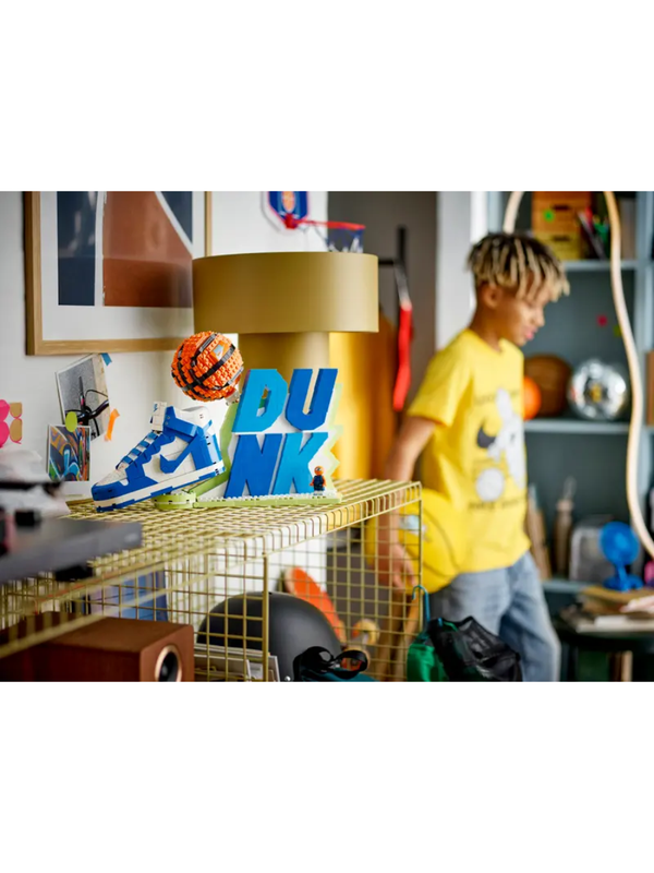 LEGO Nike Dunk Set