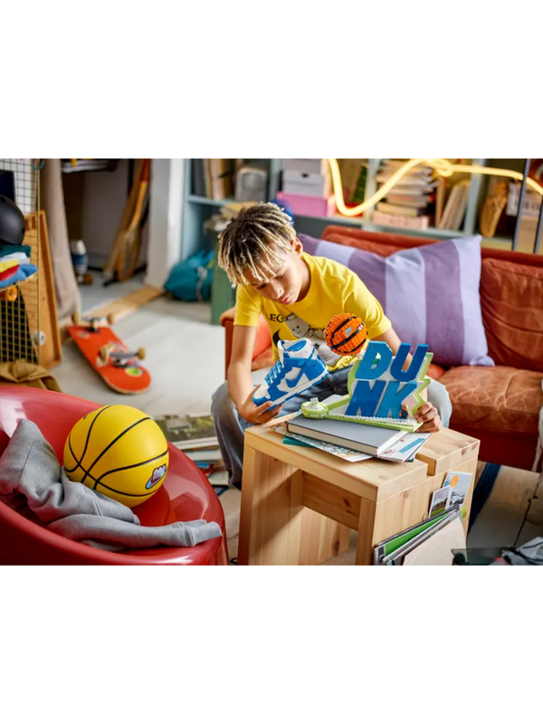 LEGO Nike Dunk Set