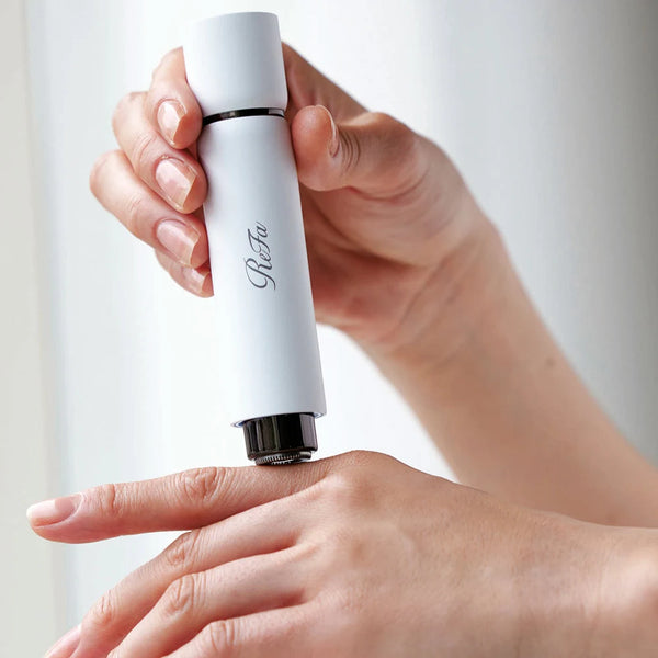ReFa SKIM Shaver – Portable Electric Razor