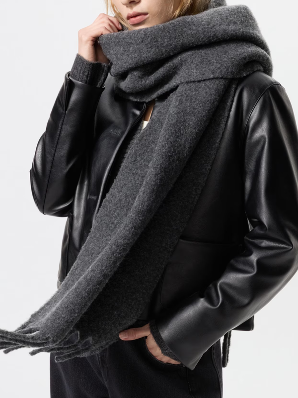 Uniqlo Souffle Yarn Chunky Stole Scarf