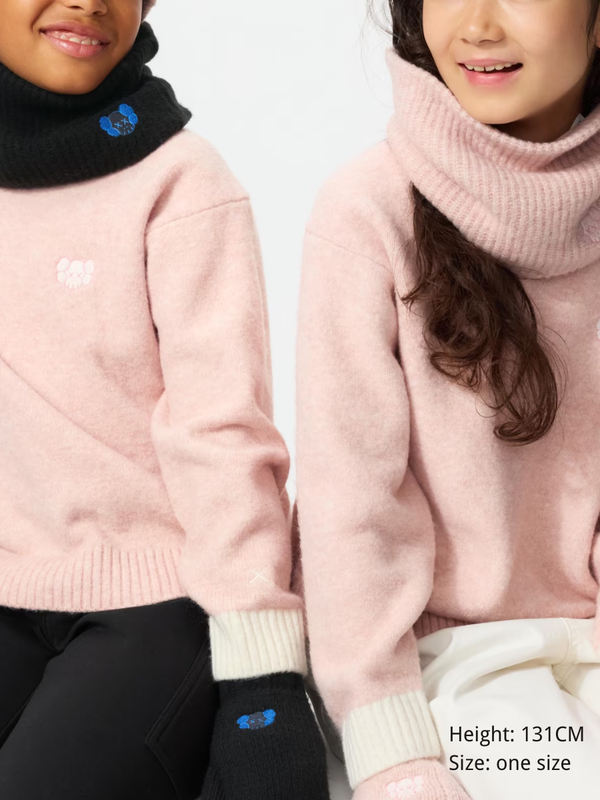 Uniqlo KAWS Winter HEATTECH Soufflé Yarn Knit Neck Warmer