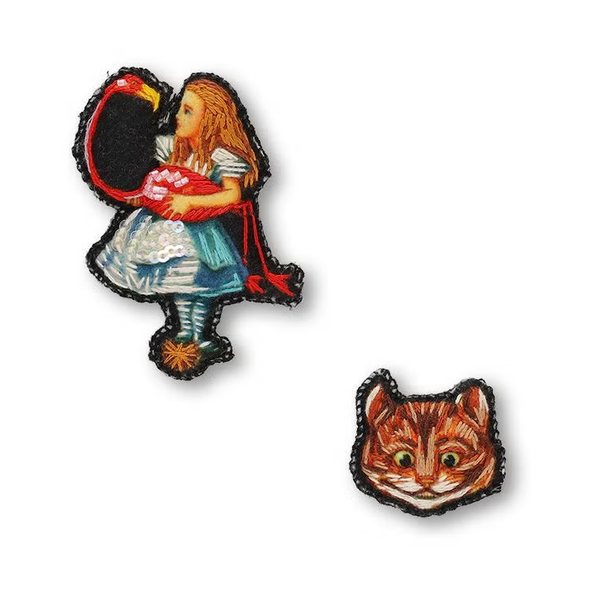 Macmillan Alice tamaoworld Handmade Mini Brooch Set
