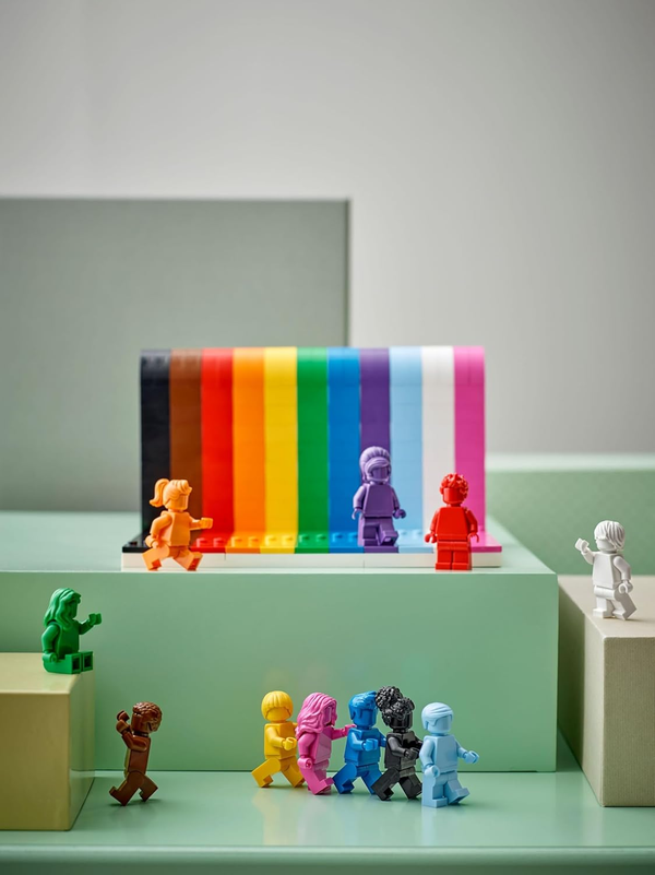 LEGO Iconic Everyone Is Awesome Building Set