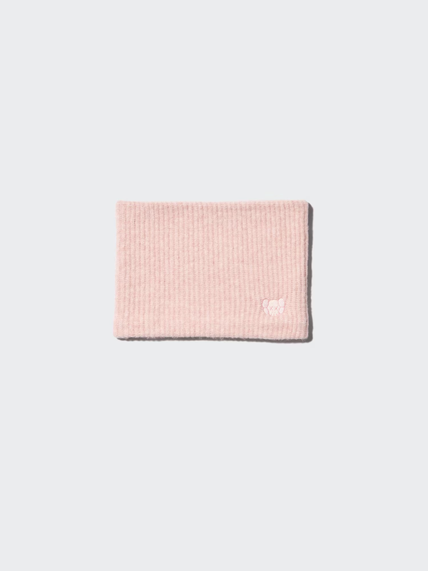 Uniqlo KAWS Winter HEATTECH Soufflé Yarn Knit Neck Warmer