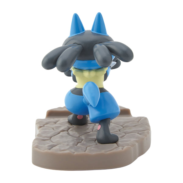 Pokemon Lucario Smartphone Stand Figure