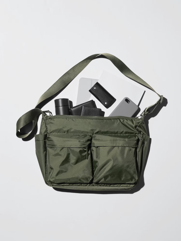 UNIQLO 483592 Multi-Pocket Shoulder Bag