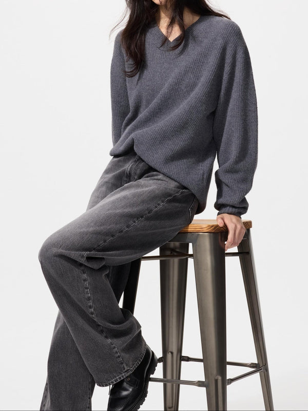 3D Soufflé Yarn V-Neck Sweater