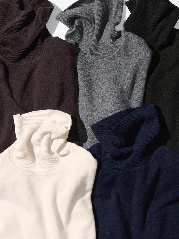 Uniqlo Cashmere Turtleneck Sweater