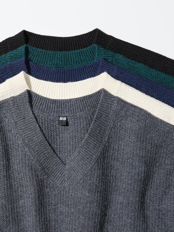 3D Soufflé Yarn V-Neck Sweater