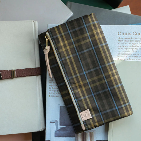 Hobonichi Techo 2027 Tragen Bitter Check Weeks Cover