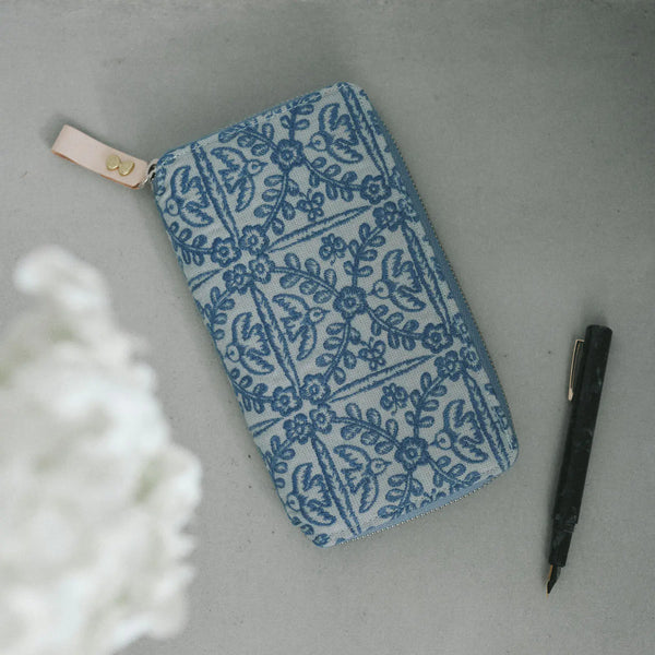 Hobonichi Techo 2027 minä perhonen felice Blue Weeks Cover