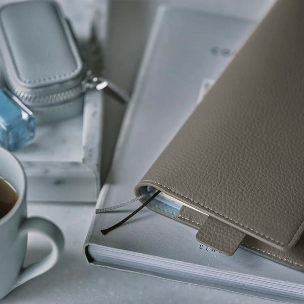Hobonichi Techo 2027 Tait Gray & Light Blue Weeks Cover