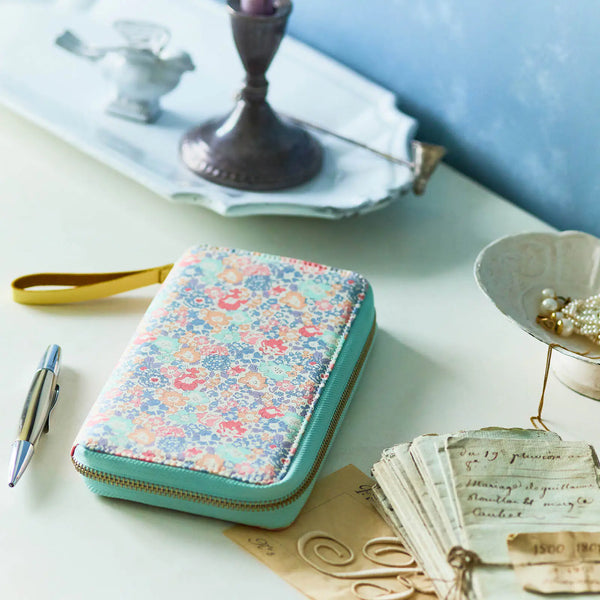 Hobonichi Techo 2027 LIBERTY FABRICS Michelle Weeks Cover