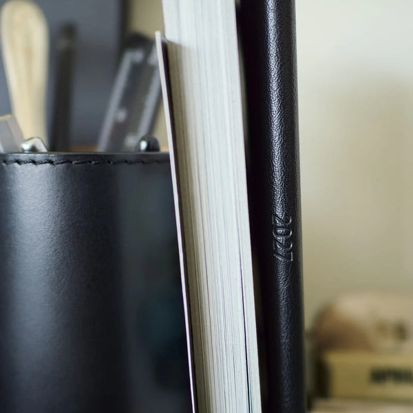 Hobonichi Techo Weeks 2027 White Line Black Planner