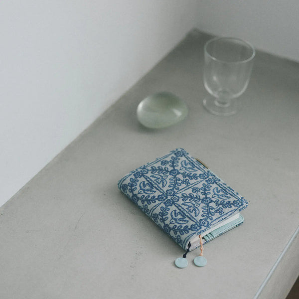 Hobonichi Techo 2027 Minä Perhonen Felice Blue A6 Planner Cover